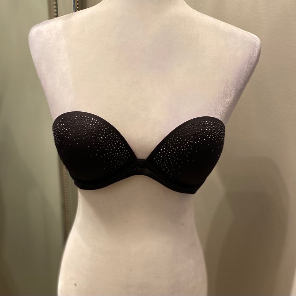 Very sexy Victoria’s Secret bra